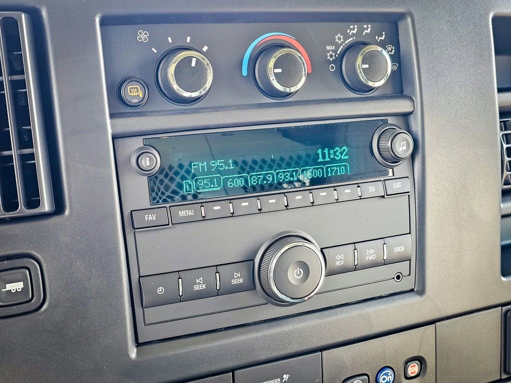 2025 GMC Savana Cargo 3500 Work Van