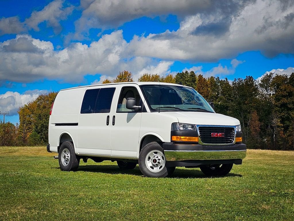 2025 GMC Savana Cargo 3500 Work Van