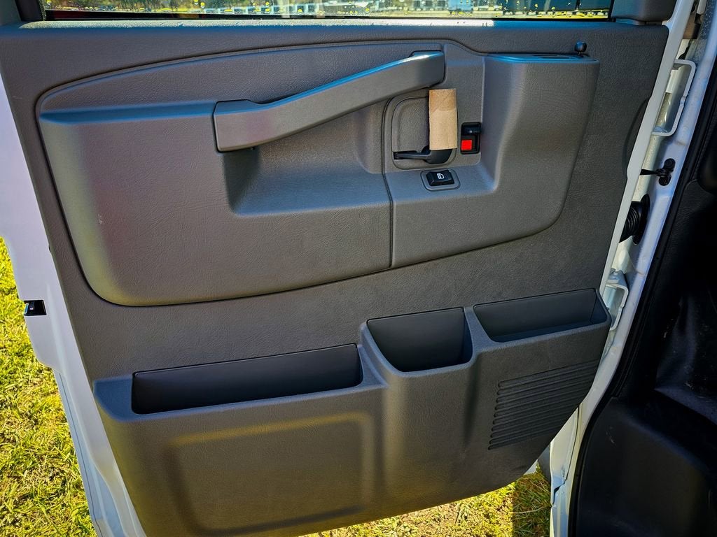 2025 GMC Savana Cargo 3500 Work Van