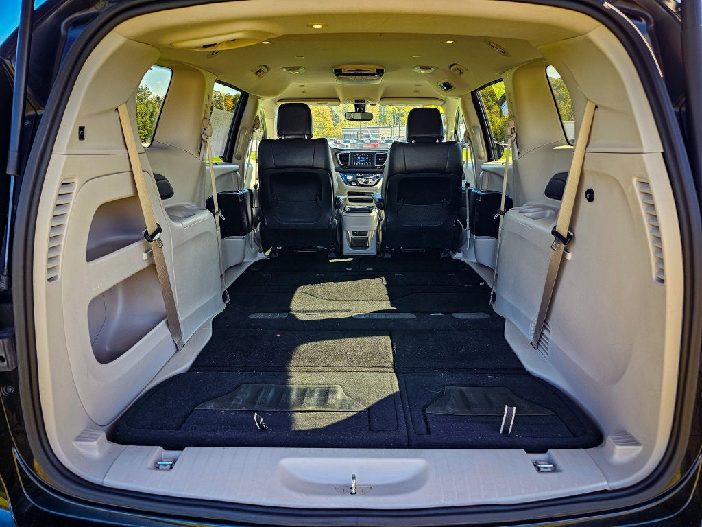 2019 Chrysler Pacifica Touring L