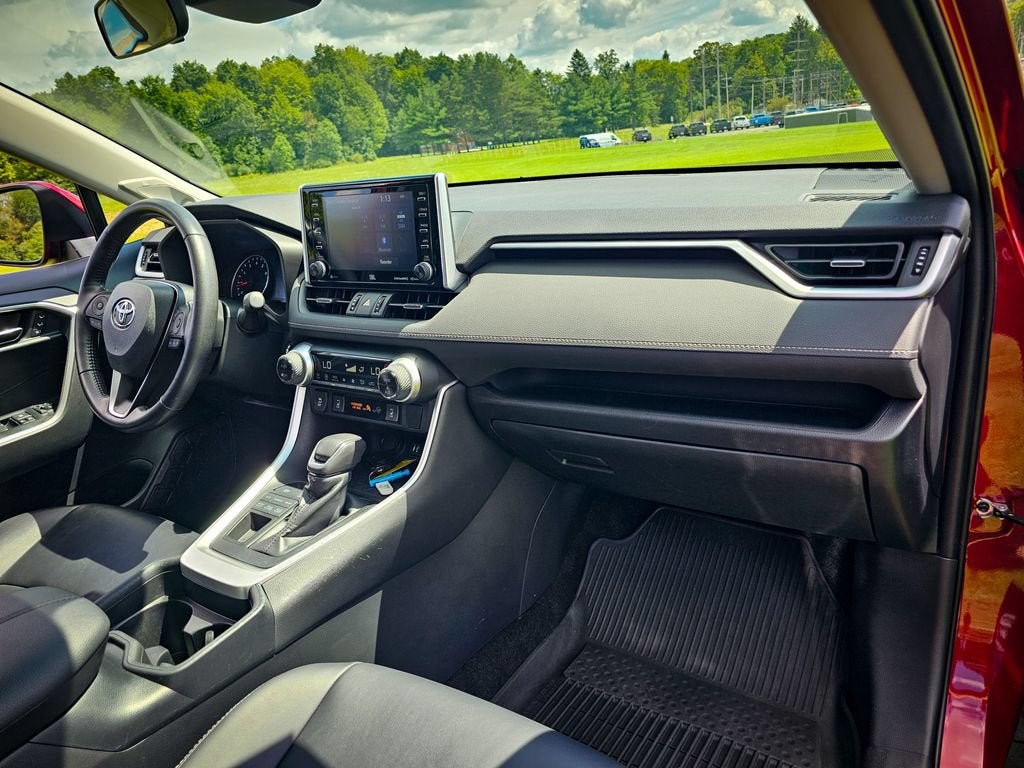 2019 Toyota RAV4 XLE Premium