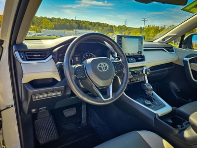 2021 Toyota RAV4 Hybrid LE