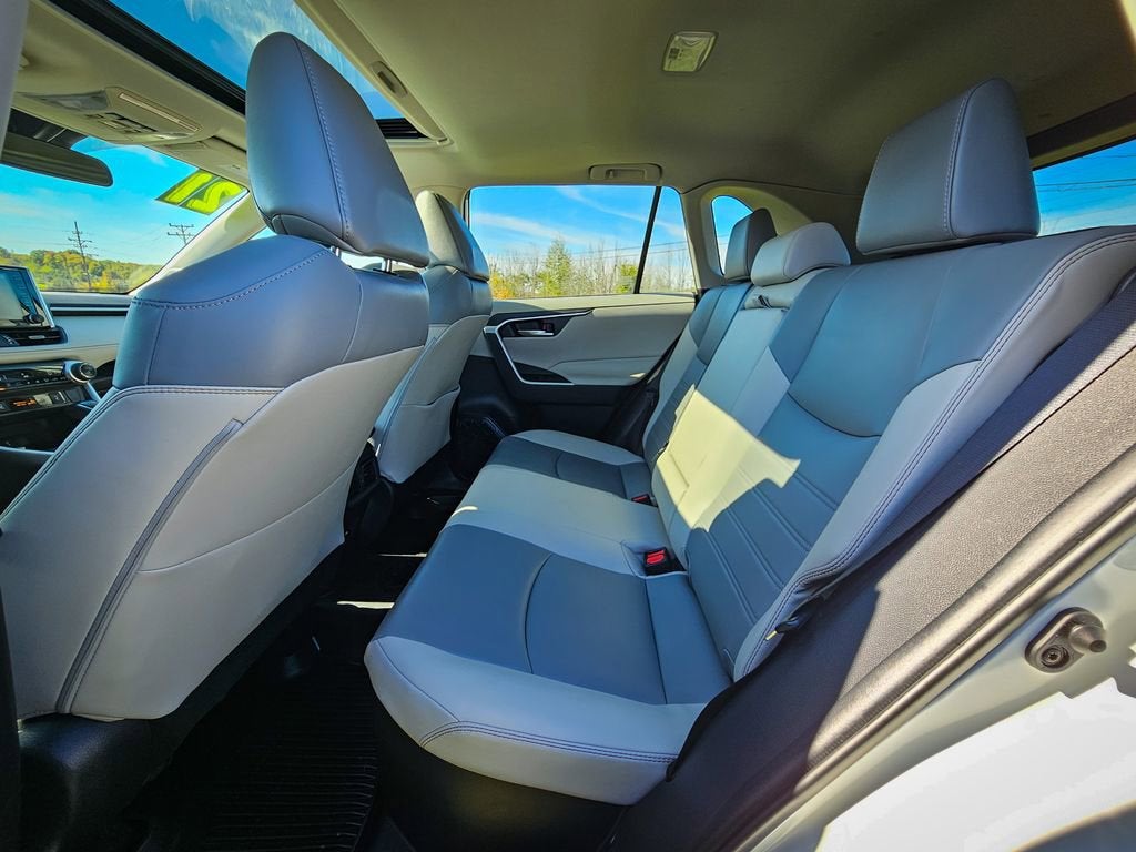 2021 Toyota RAV4 Hybrid LE