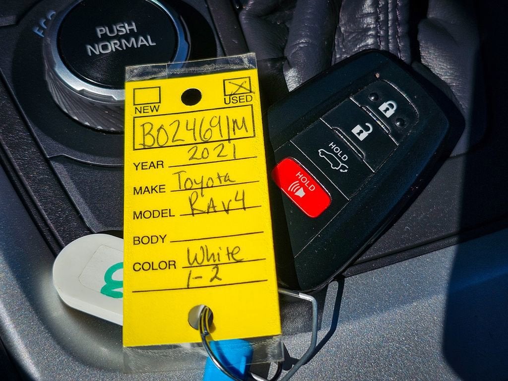 2021 Toyota RAV4 Hybrid LE