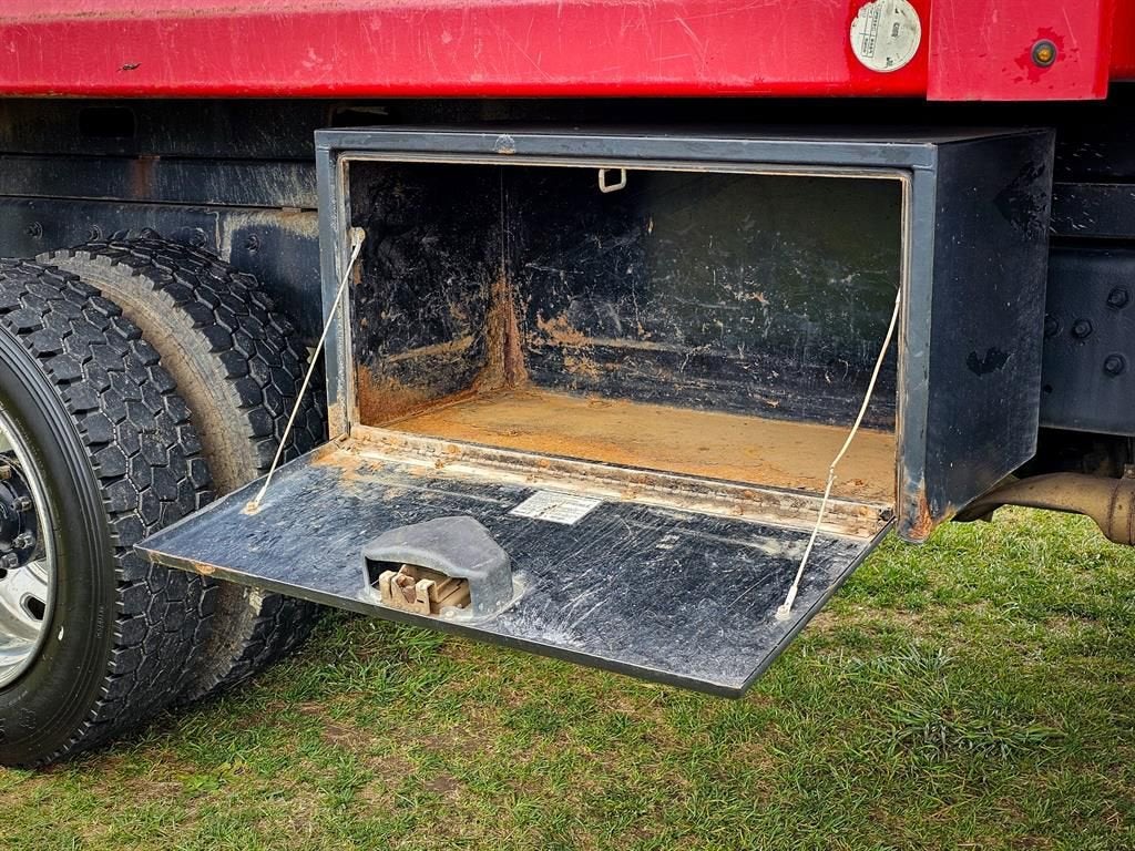 2016 Freightliner M2 106 MEDIUM DUMP