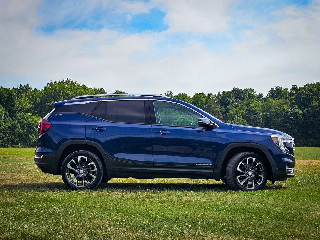 2023 GMC Terrain SLT