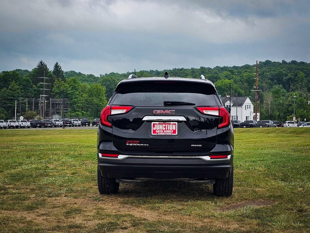 2023 GMC Terrain SLT
