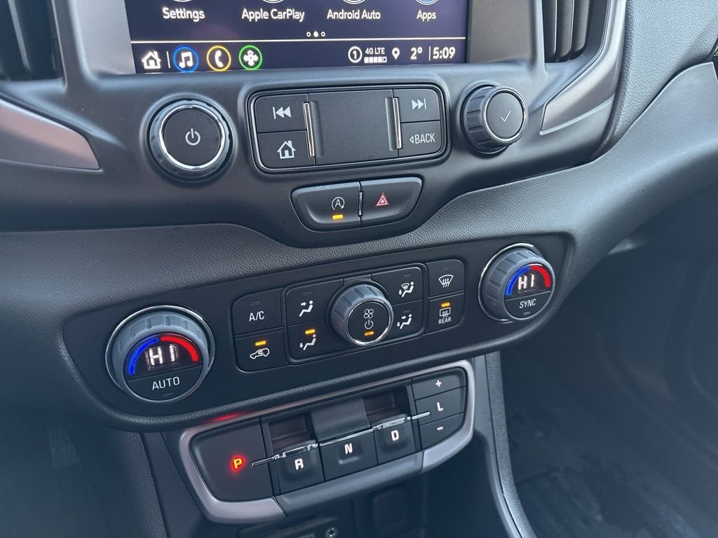 2024 GMC Terrain AT4