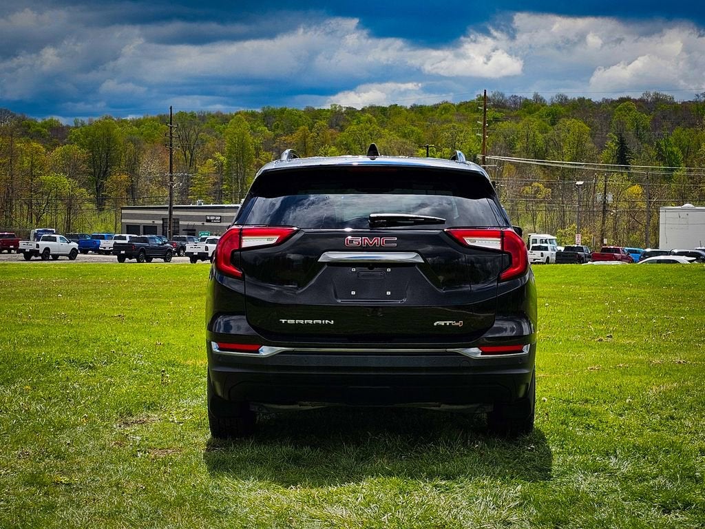 2022 GMC Terrain AT4