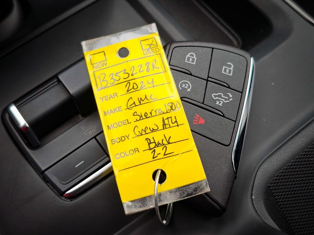 2024 GMC Sierra 1500 AT4