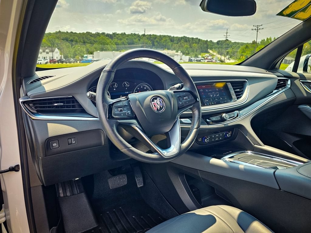 2024 Buick Enclave Essence
