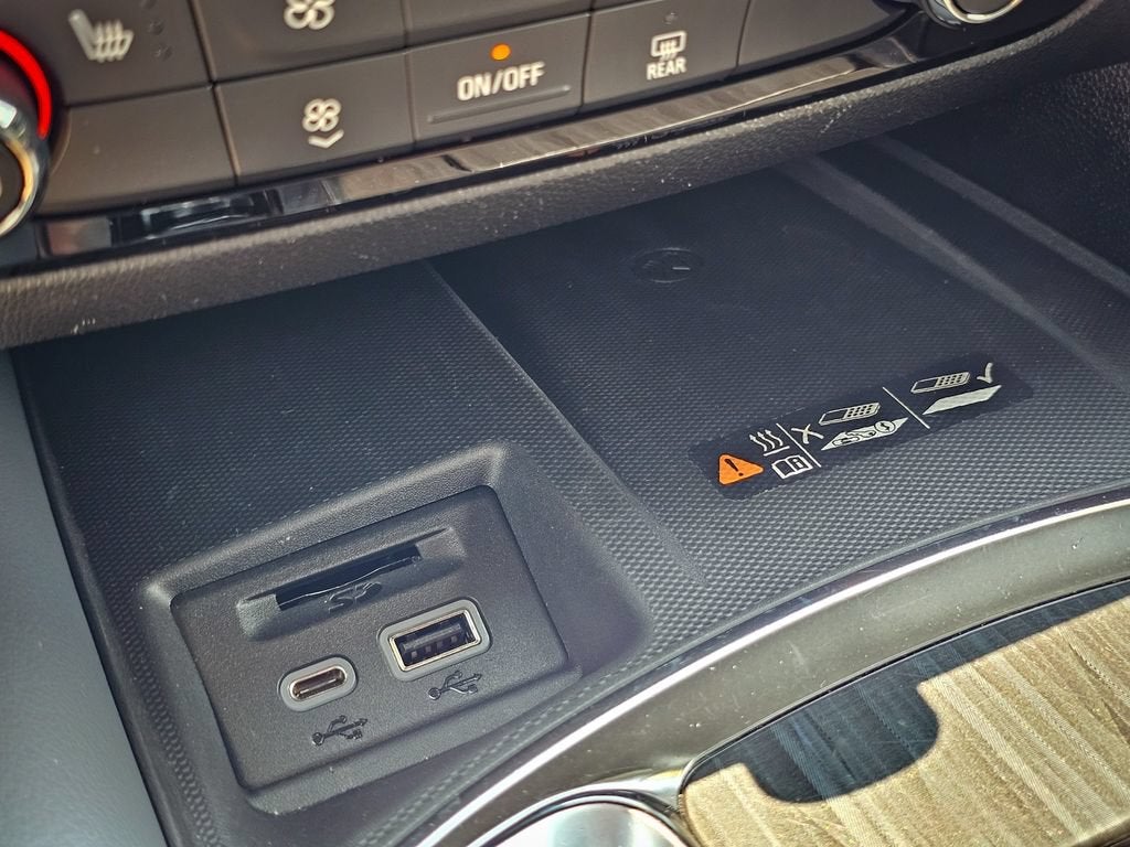 2024 Buick Enclave Essence