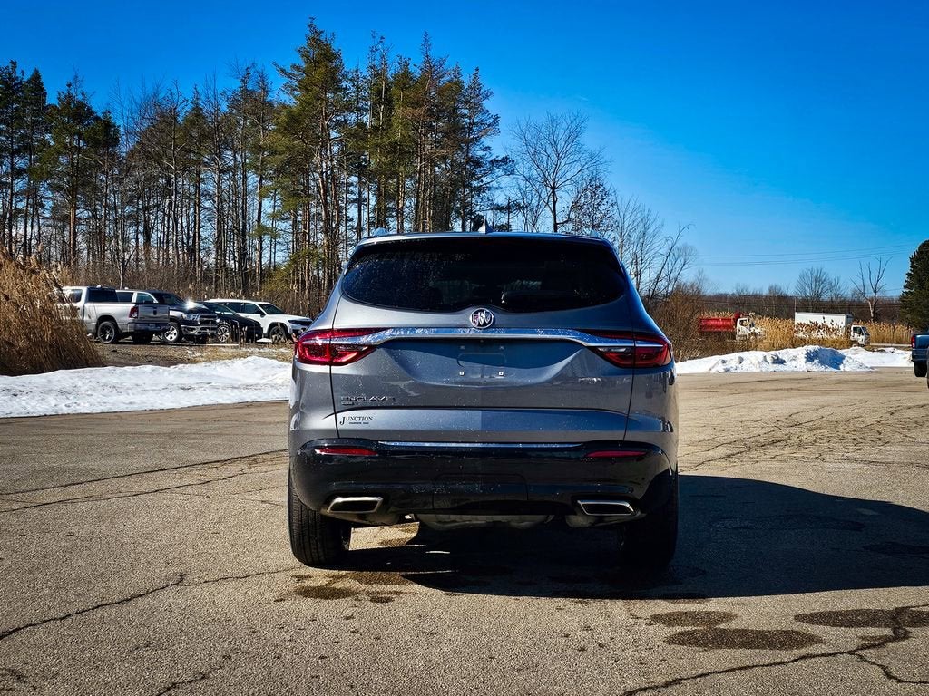 2020 Buick Enclave Essence
