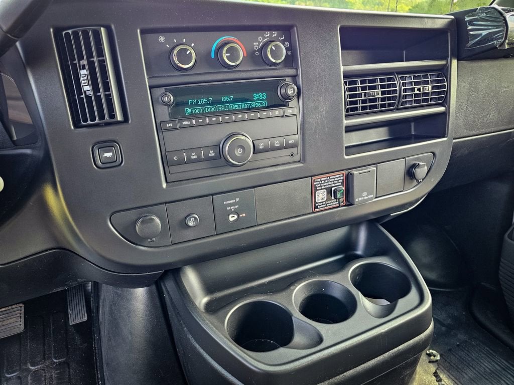 2026 GMC Savana Cutaway 3500 1WT