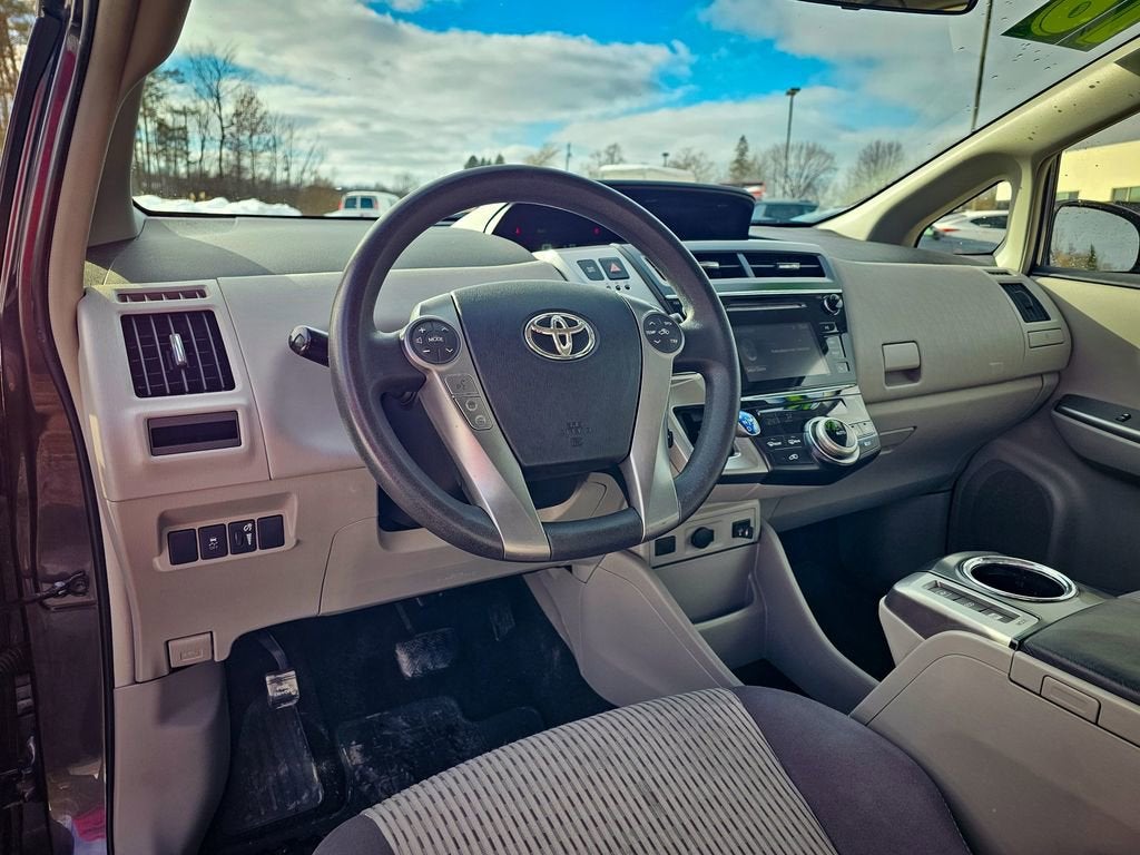 2016 Toyota Prius v Two
