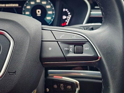 2022 Audi Q3 S line Premium