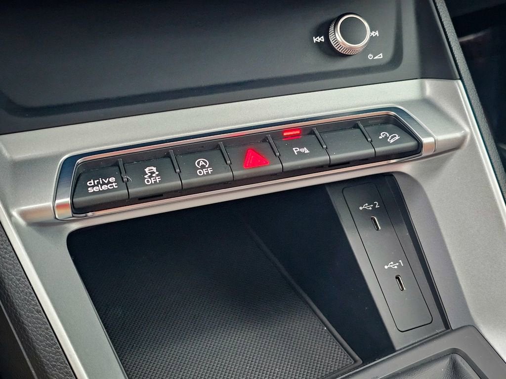 2022 Audi Q3 S line Premium