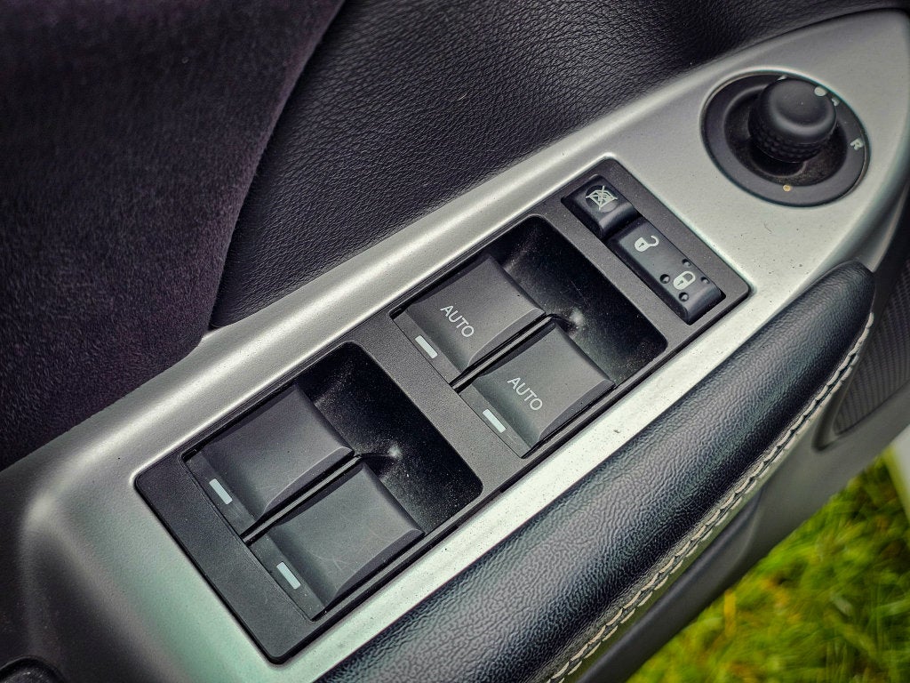 2011 Chrysler 200 S
