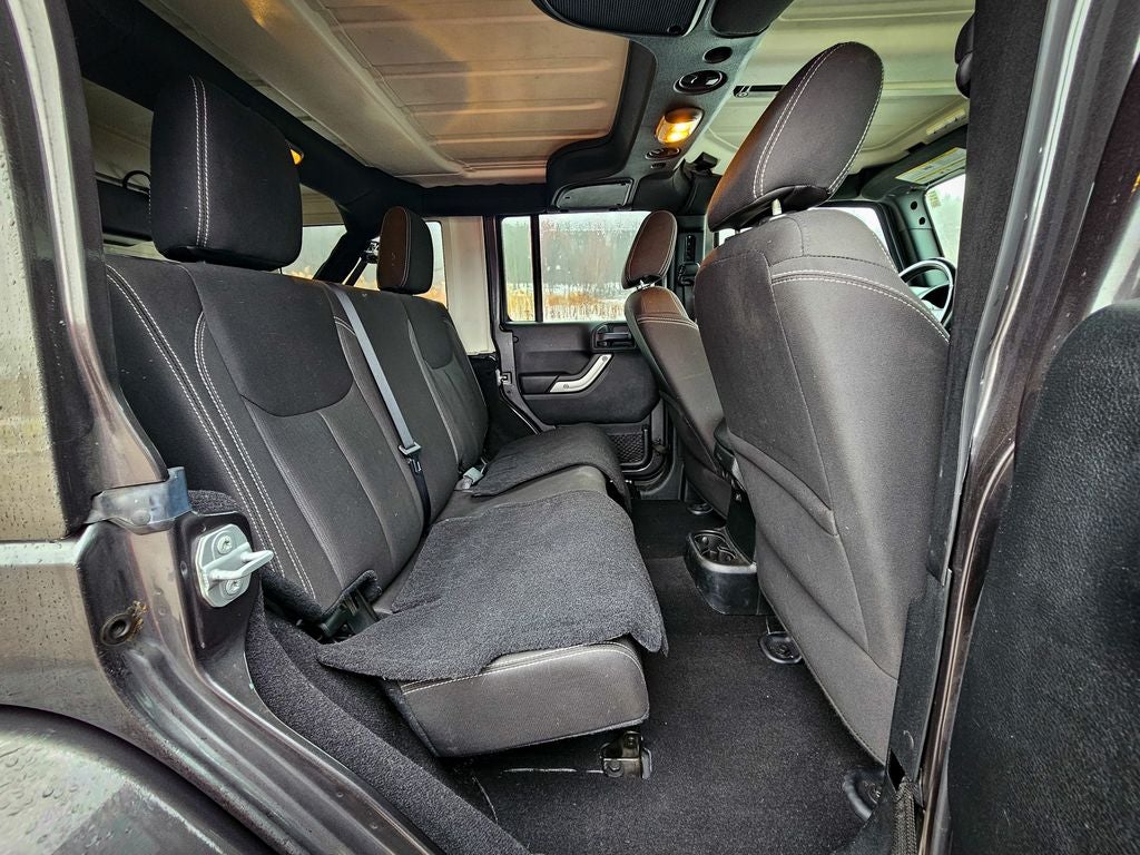 2017 Jeep Wrangler Unlimited Sahara