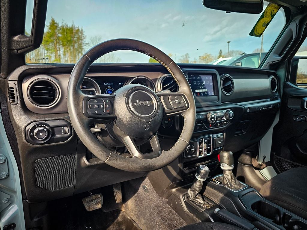 2023 Jeep Wrangler 4-Door Willys 4x4