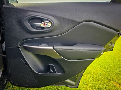 2022 Jeep Cherokee Latitude Lux 4x4