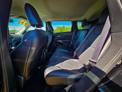 2022 Jeep Cherokee Latitude Lux 4x4