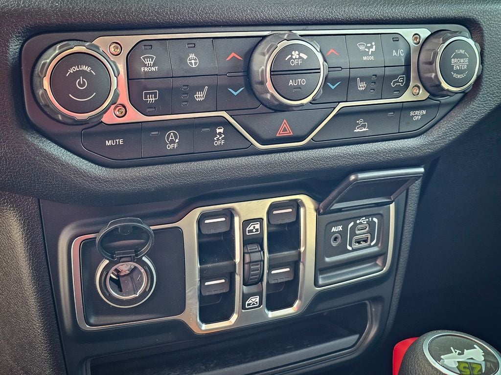 2025 Jeep Wrangler 4-Door Summit 4x4