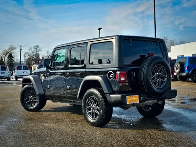 2025 Jeep Wrangler 4-Door Summit 4x4