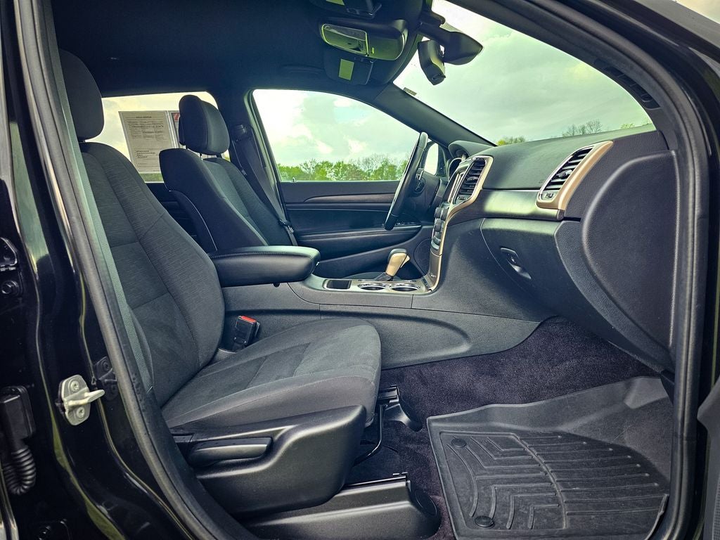 2016 Jeep Grand Cherokee Laredo