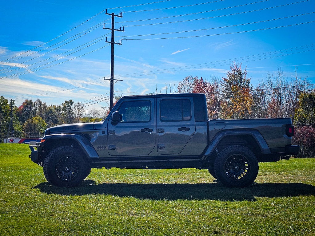 2021 Jeep Gladiator Willys 4x4