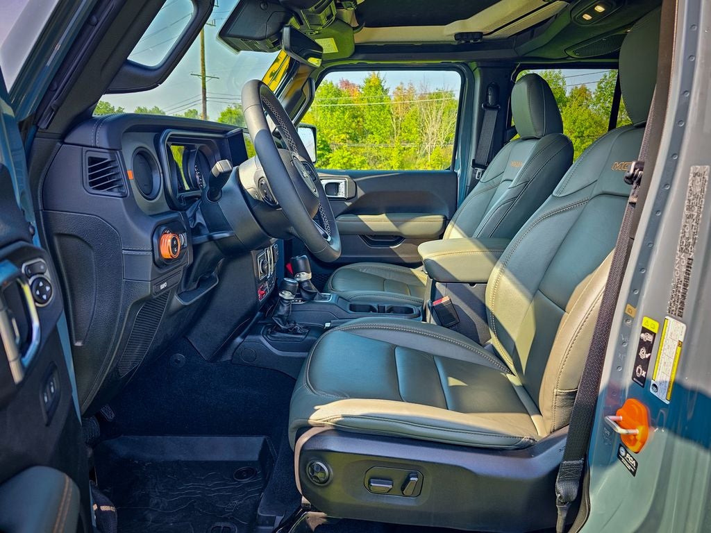 2025 Jeep Gladiator Mojave X