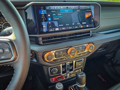 2025 Jeep Gladiator Mojave X