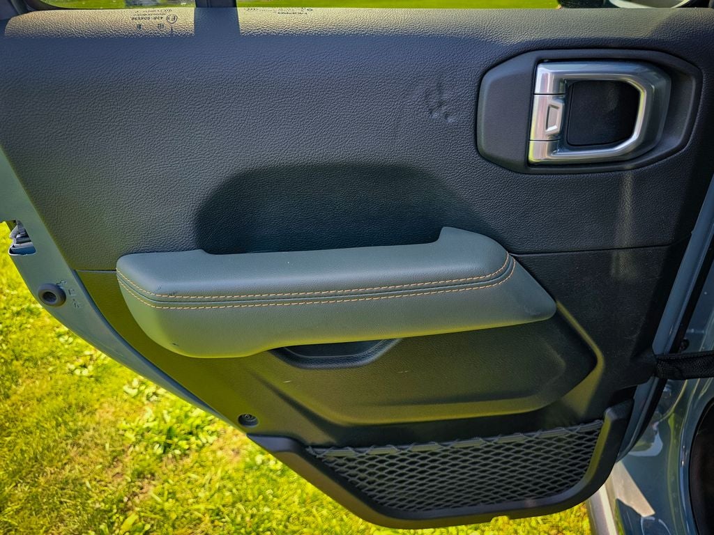 2025 Jeep Gladiator Mojave X