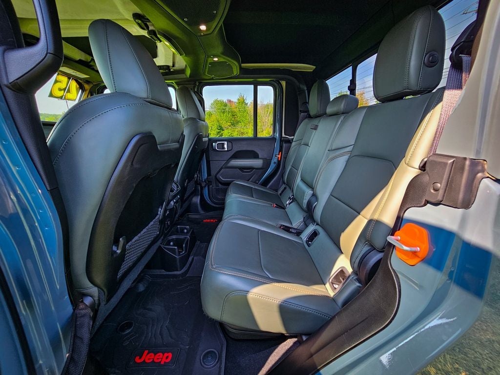 2025 Jeep Gladiator Mojave X