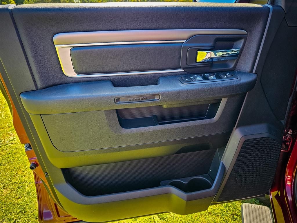 2021 RAM 1500 Classic Warlock Quad Cab 4x4 6'4' Box