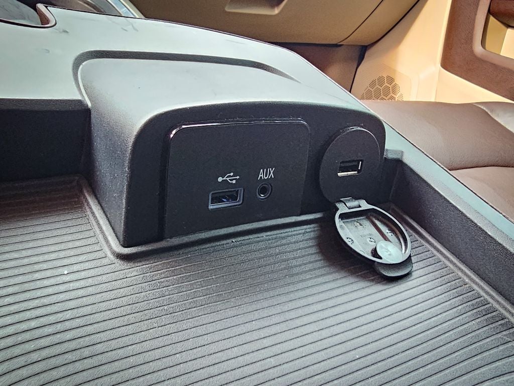 2017 RAM 1500 Big Horn Crew Cab 4x4 5'7' Box