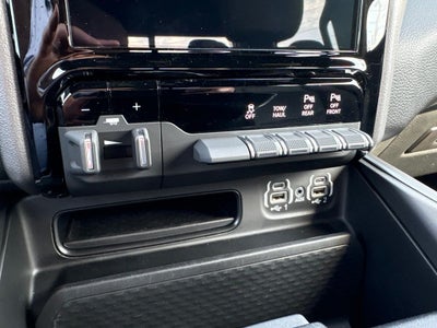 2023 RAM 1500 Big Horn Quad Cab 4x4 6'4' Box