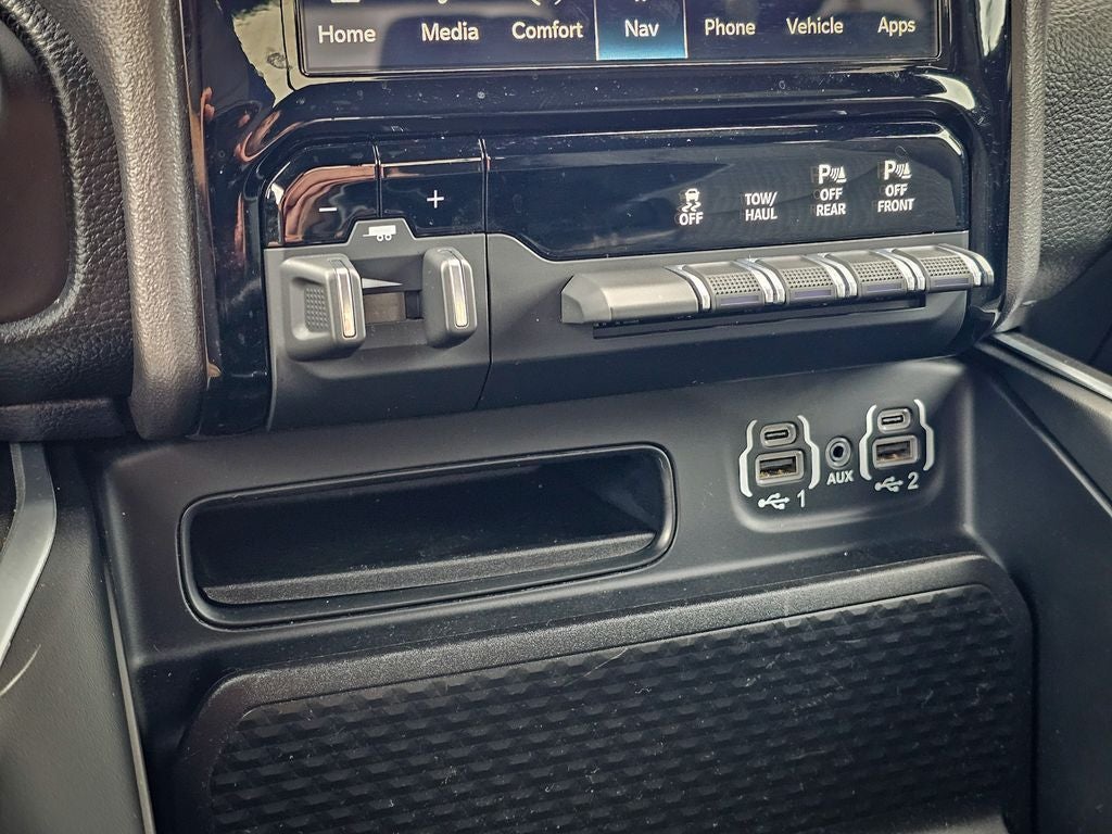 2024 RAM 1500 Big Horn Quad Cab 4x4 6'4' Box