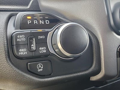 2019 RAM 1500 Big Horn/Lone Star Quad Cab 4x4 6'4' Box