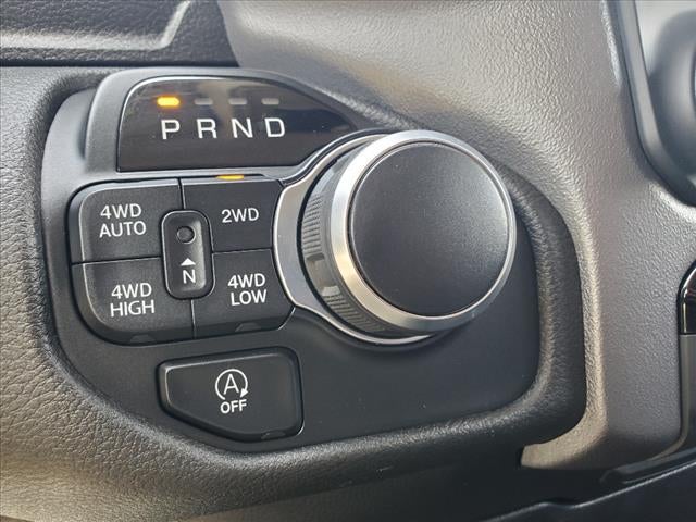2019 RAM 1500 Big Horn/Lone Star Quad Cab 4x4 6'4' Box