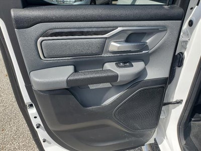 2019 RAM 1500 Big Horn/Lone Star Quad Cab 4x4 6'4' Box