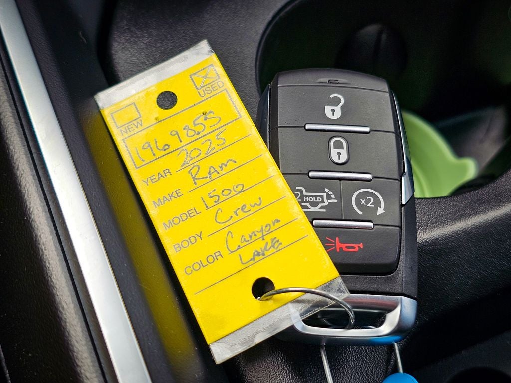 2025 RAM 1500 Big Horn Crew Cab 4x4 5'7' Box