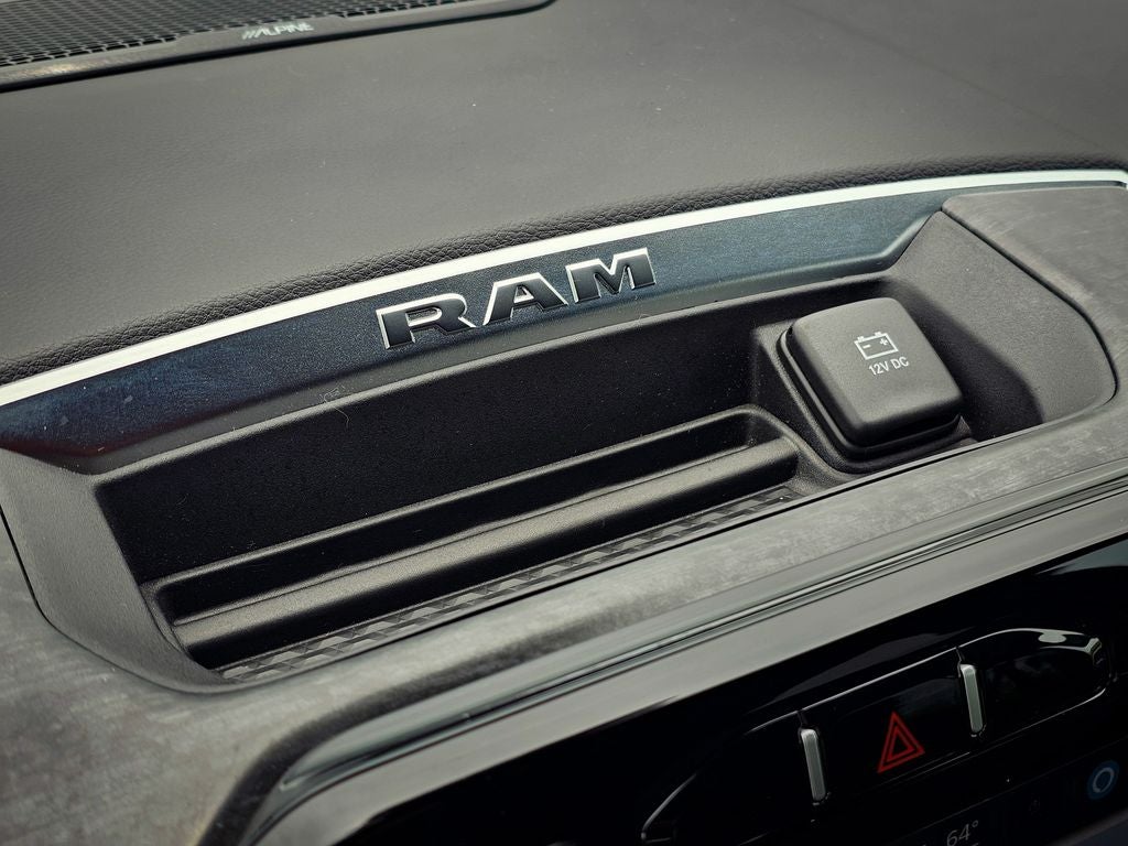 2024 RAM 1500 Big Horn Crew Cab 4x4 5'7' Box
