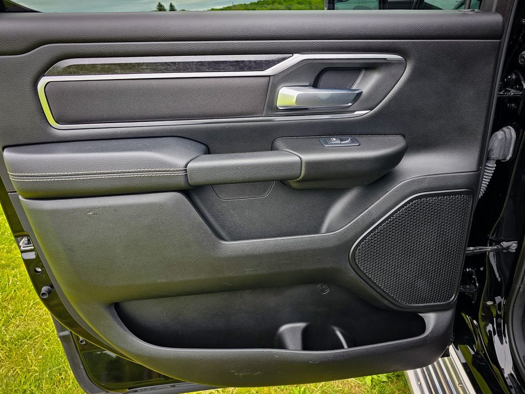 2024 RAM 1500 Big Horn Crew Cab 4x4 5'7' Box