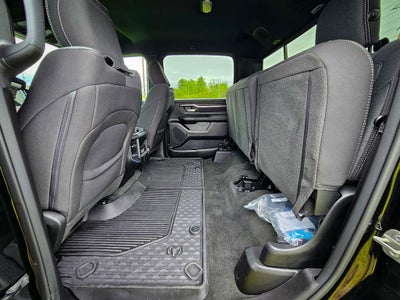 2024 RAM 1500 Big Horn Crew Cab 4x4 5'7' Box
