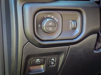 2025 RAM Ram 1500 Big Horn Crew Cab 4x4 5'7' Box