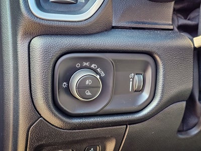 2021 RAM 1500 Big Horn Crew Cab 4x4 5'7' Box