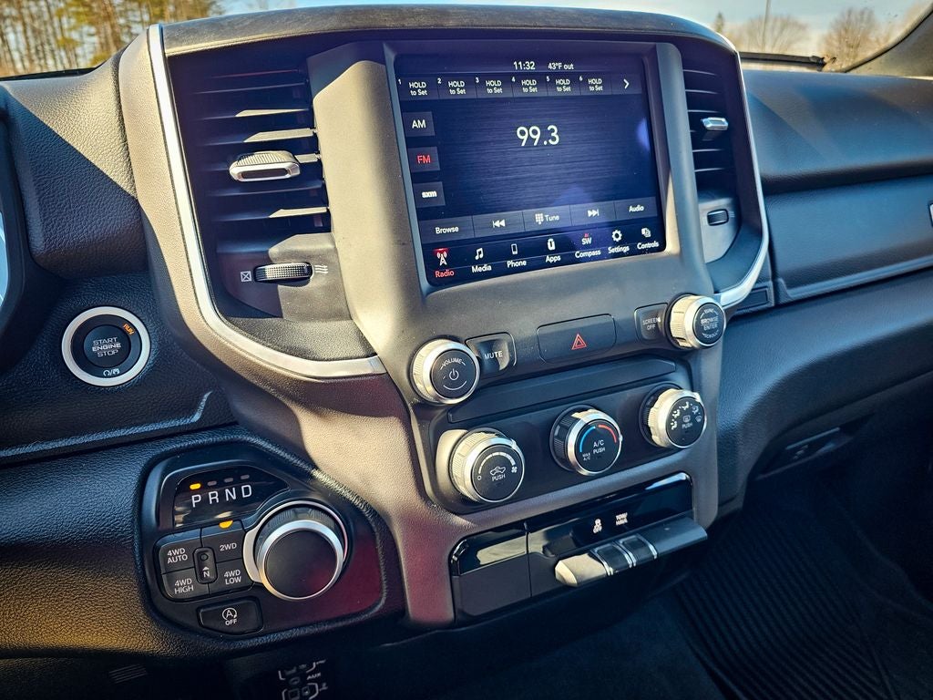 2021 RAM 1500 Big Horn Crew Cab 4x4 5'7' Box