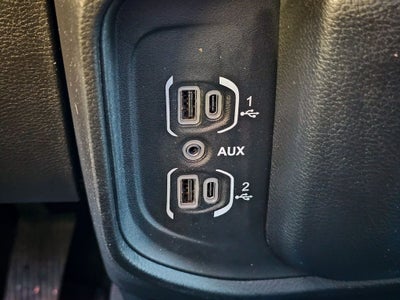 2021 RAM 1500 Big Horn Crew Cab 4x4 5'7' Box