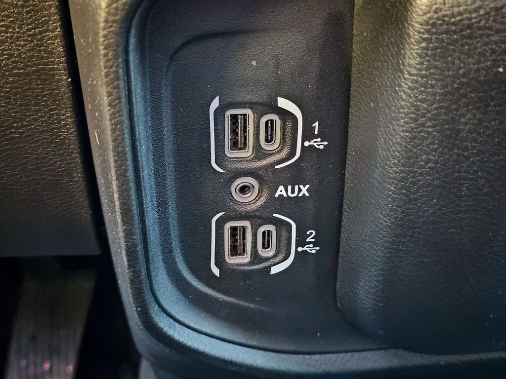 2021 RAM 1500 Big Horn Crew Cab 4x4 5'7' Box